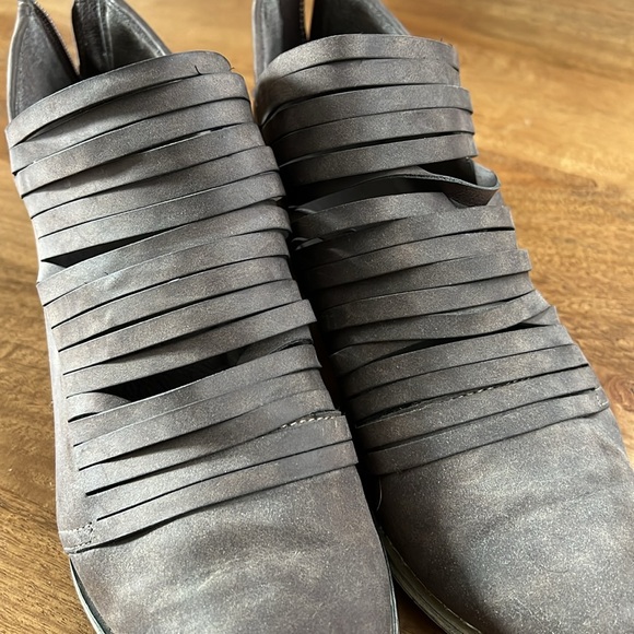 Womens DSW Journee Collection Adela Bootie - Picture 6 of 6